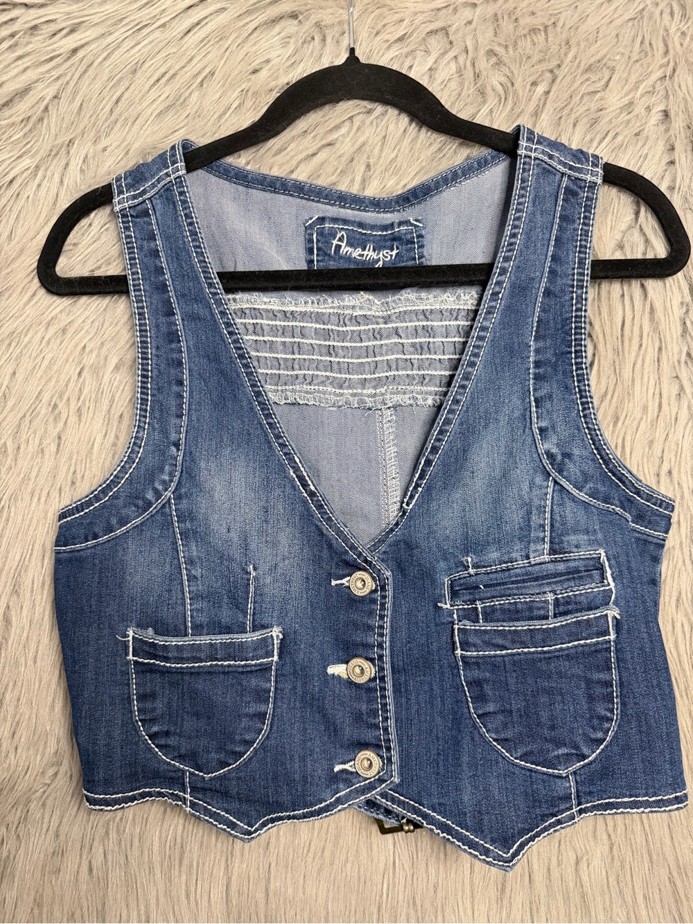 Amethyst Jeans Women’s Blue Denim Crop Vest with Patch Pockets